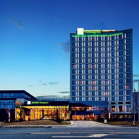 Holiday Inn Wuxi Taihu New City, An Ihg Hotel Экстерьер фото