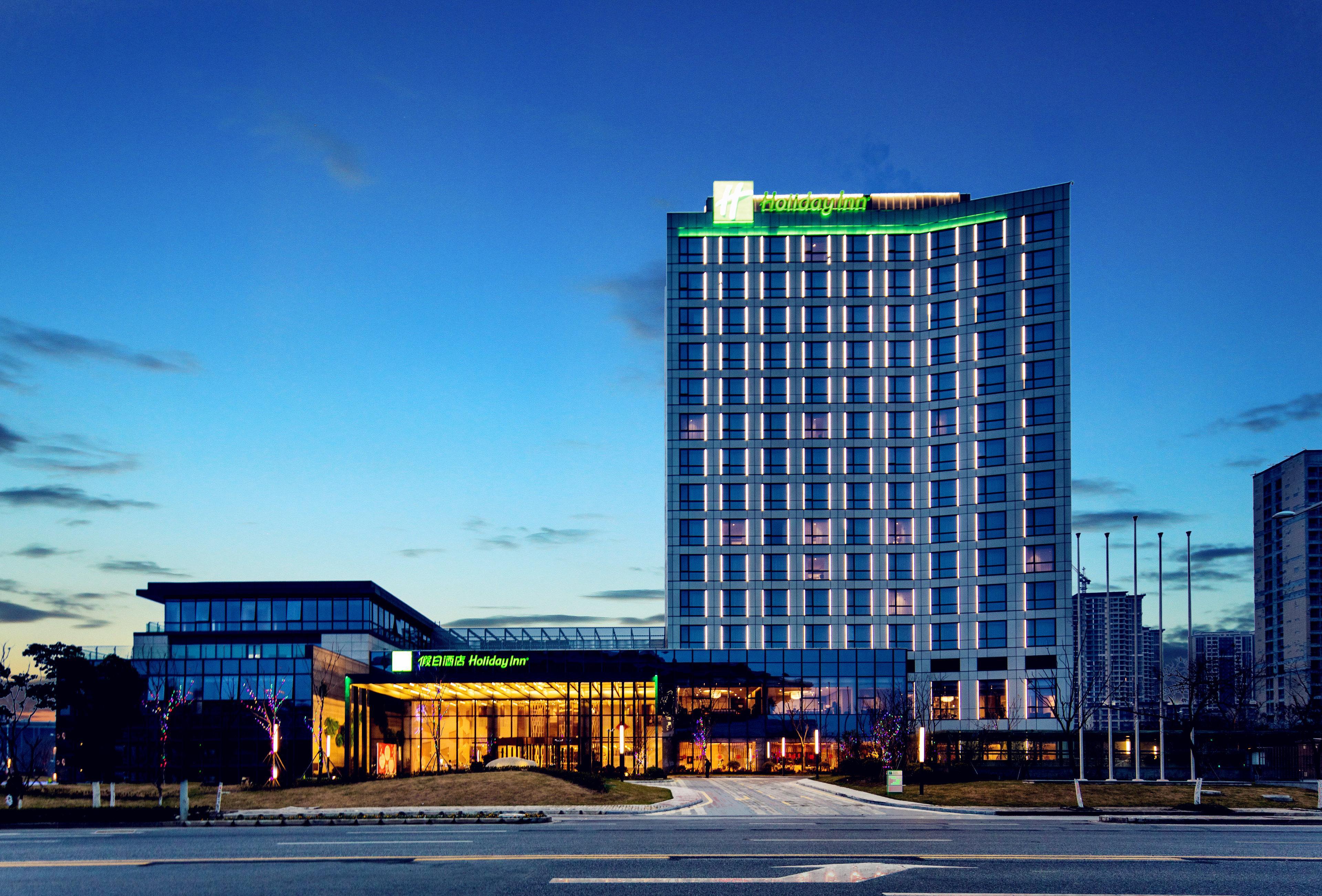 Holiday Inn Wuxi Taihu New City, An Ihg Hotel Экстерьер фото